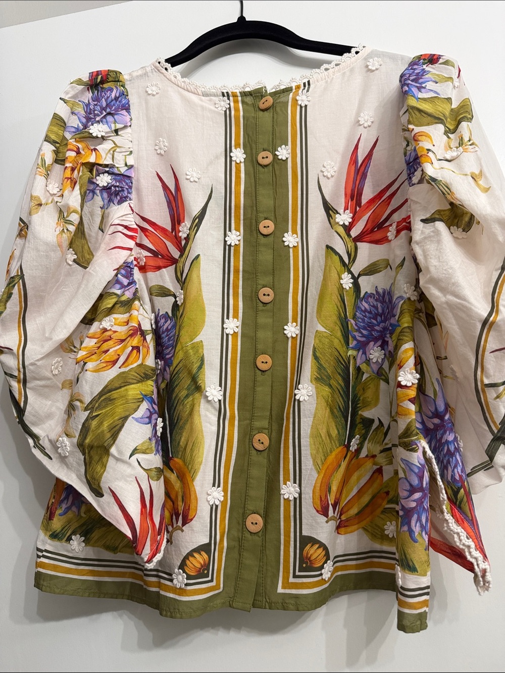 FARM Rio Blouse with Multicolor Floral & Parrot Print & 3D flowers - Picture 5 of 6